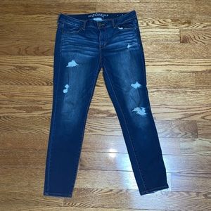 American Eagle Super Stretch Short ripped Jegging!